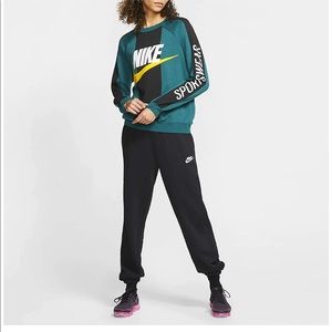 Nike essential loose fitted fleece pants